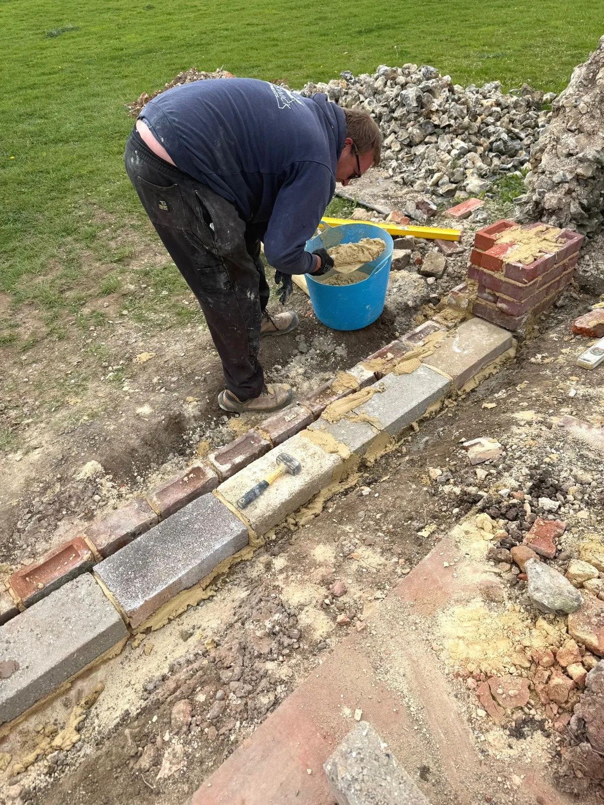 Expert bricklayers working on heritage property in Hertfordshire